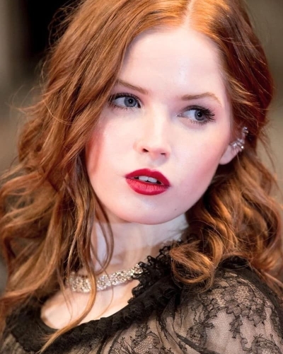 Ellie Bamber
