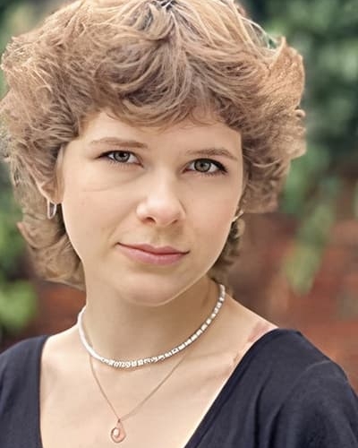 Liv McNeil