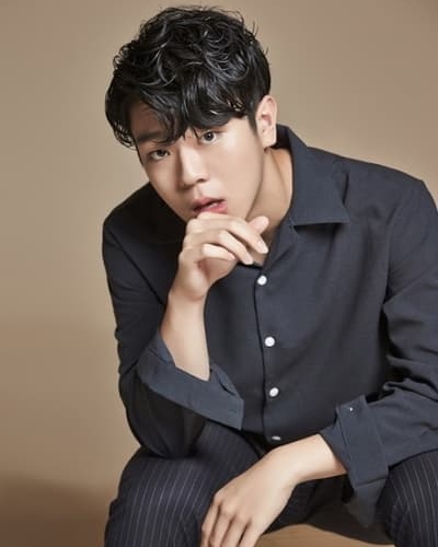Kim Sang-woo