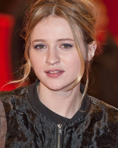 Christa Théret