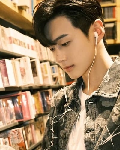 Li Zhuoyang