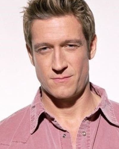 Robert Gant