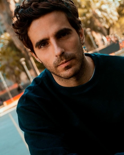 Gastón Frías