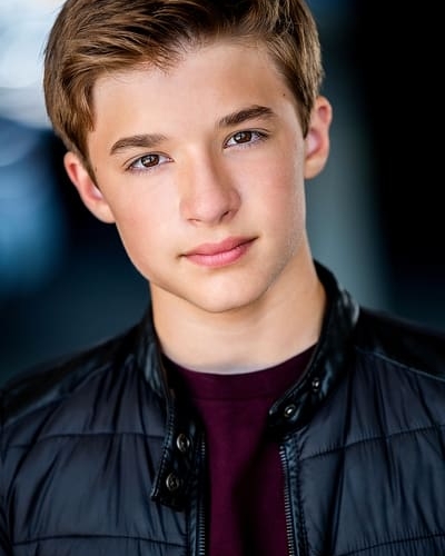 Avery Esteves