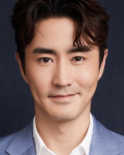 杨玏