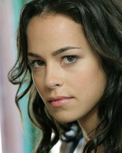 Leela Savasta