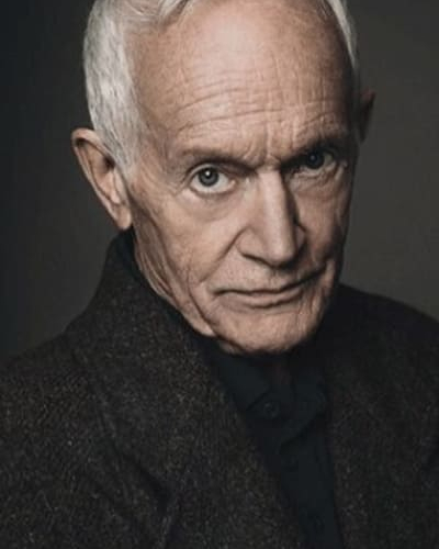 Lance Henriksen