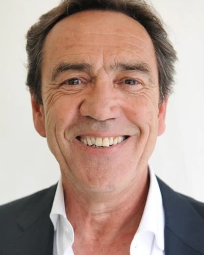 Robert Lindsay