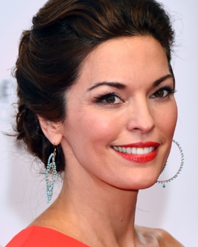 Alana de la Garza