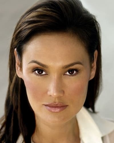 Tia Carrere