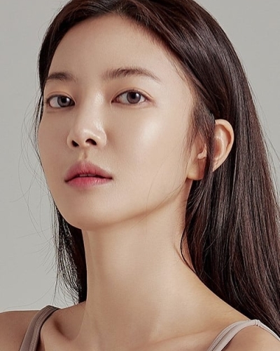 김윤지