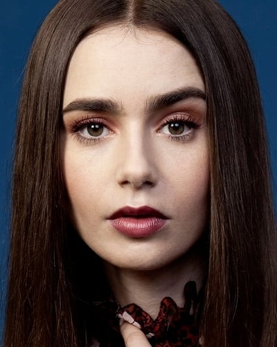 Lily Collins