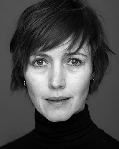 Petronella Barker