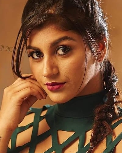 Yashika Anand