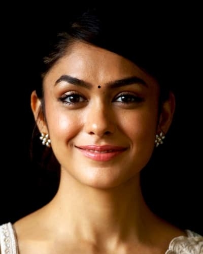 Mrunal Thakur