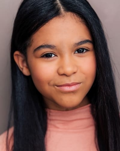 Mia Fowler