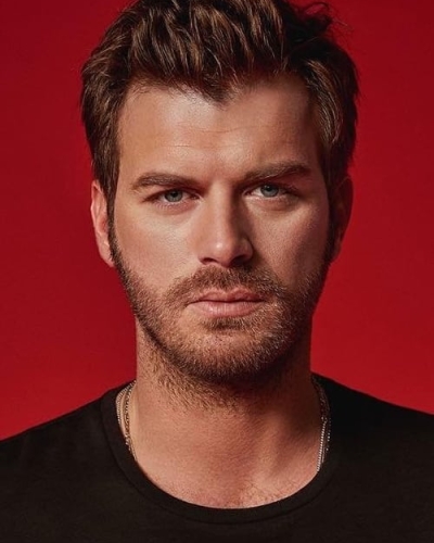 Kıvanç Tatlıtuğ
