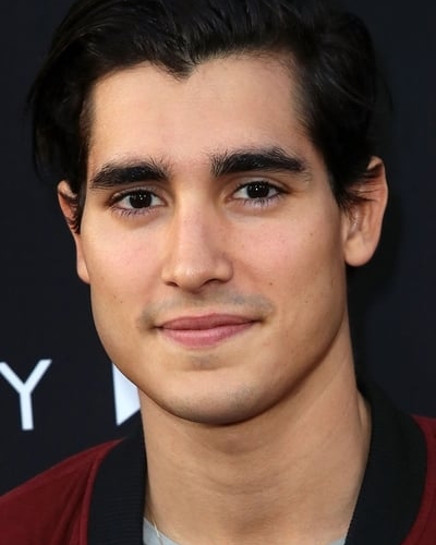 Henry Zaga