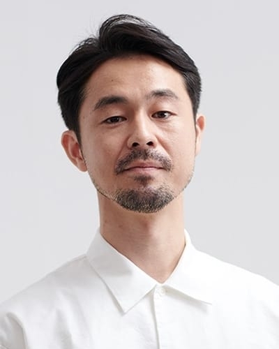 足立智充