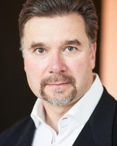 Nicholas Colicos
