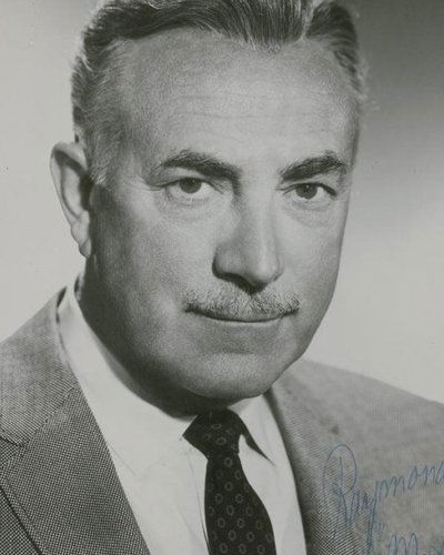Raymond Bailey