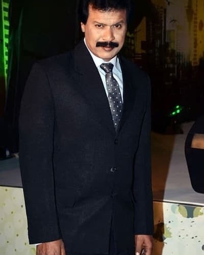 Dinesh Phadnis
