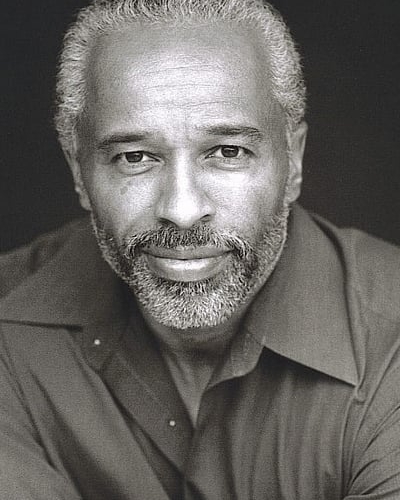 Damien Leake