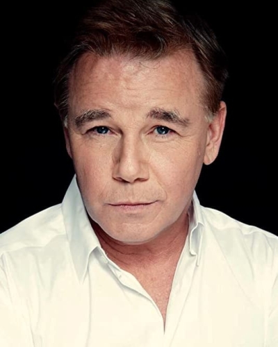 Spencer Garrett