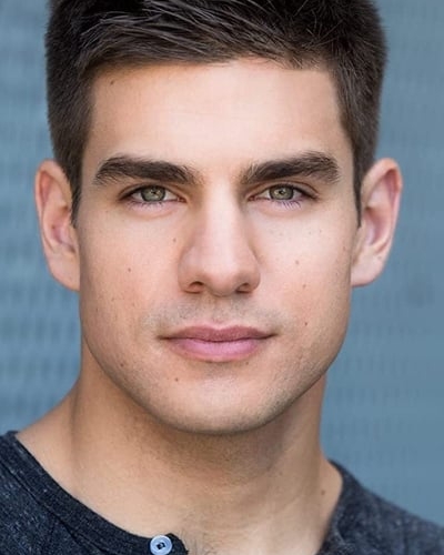Alex Esola
