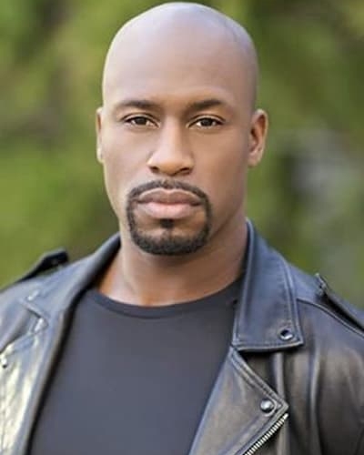 Vernon Davis