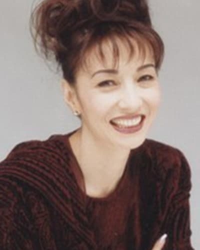 中山麻理