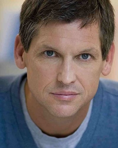 Rus Blackwell