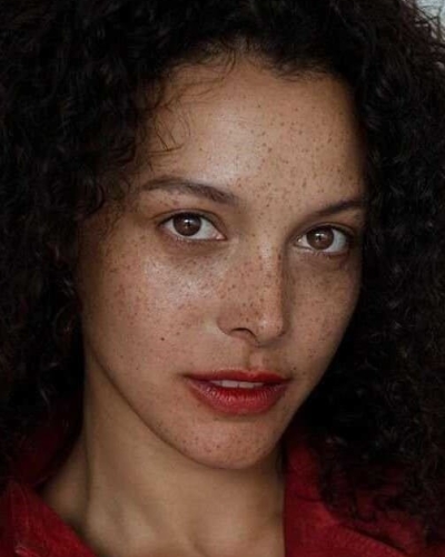 Mecia Simson