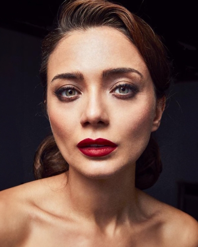 Damla Sönmez