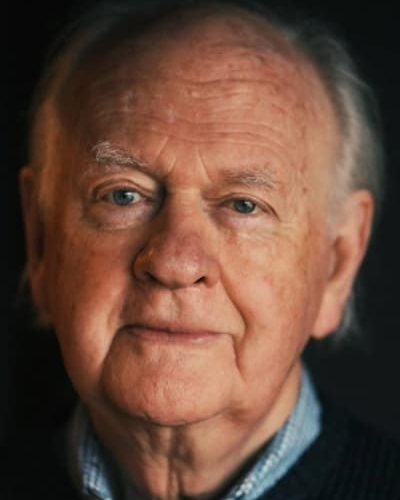 Oliver Ford Davies